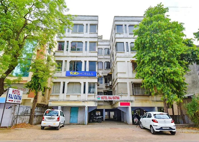 Fabhotel Raj Ratna - Nr Ashram Road