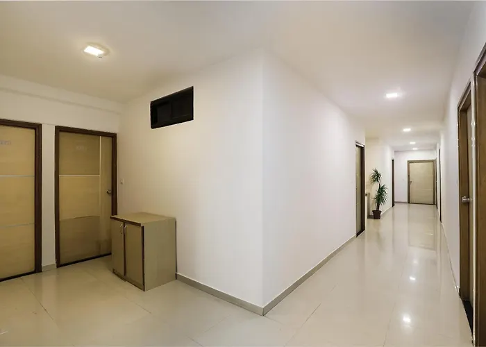 Oyo Hotel D Veeray