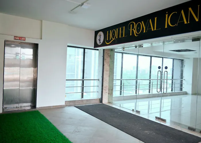 Hotel Royal Ican Sindhubhavan Road