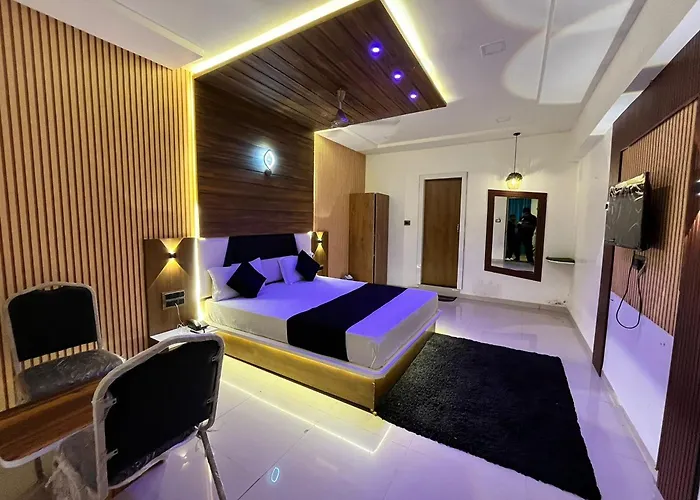 Hotel The Grand Near Maninagar Railway Station Ahmedabad