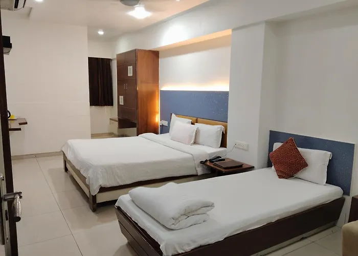 Hotel Kalinga Lake View