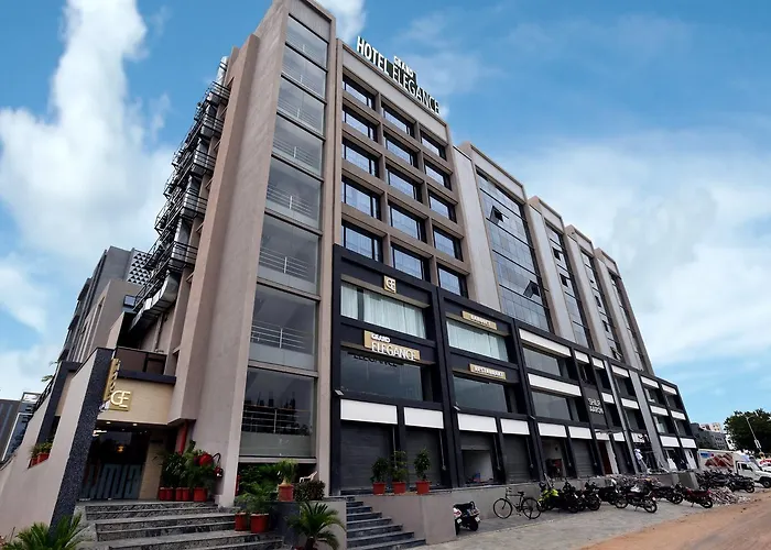 Hotel Grand Elegance