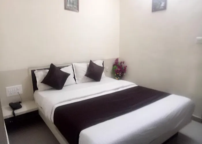 Hotel Gopi Palace