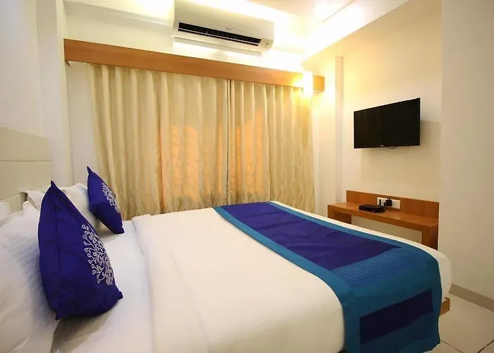 Oyo Premium Gandhi Ashram Road II