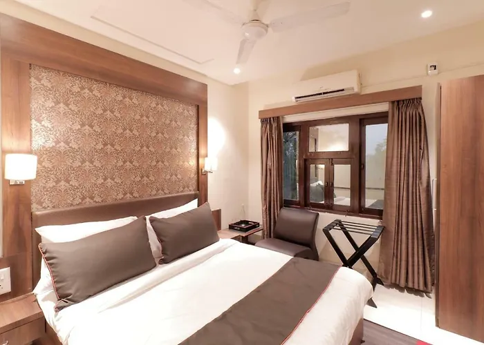 Collection O 39594 Hotel Heritage Paldi Rd