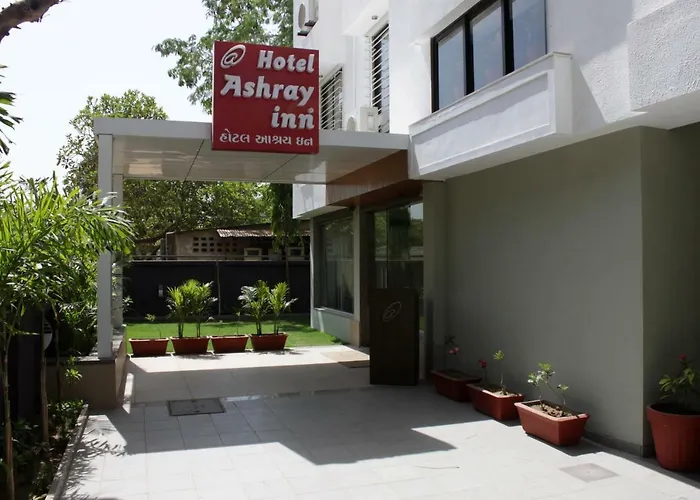Hotel Ashray Inn