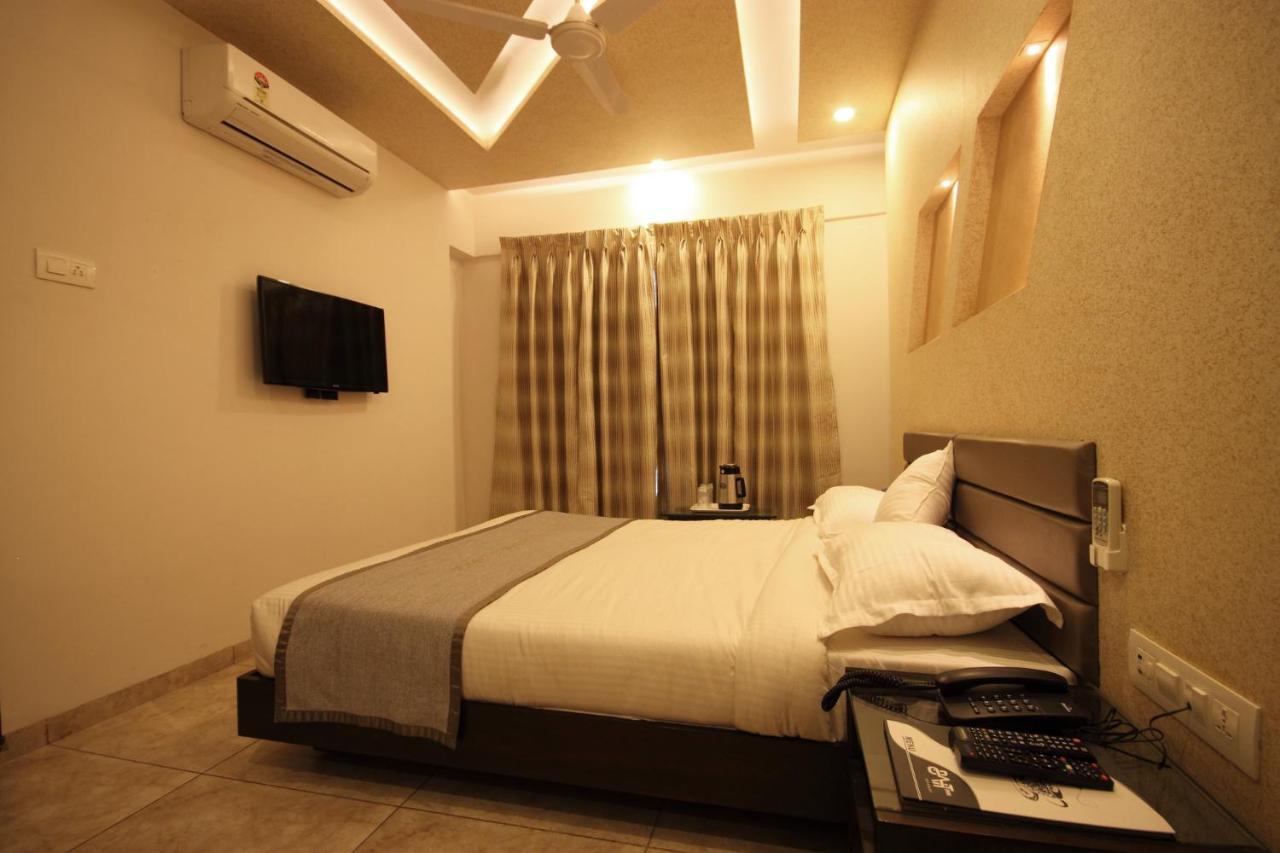 Bait Hotel