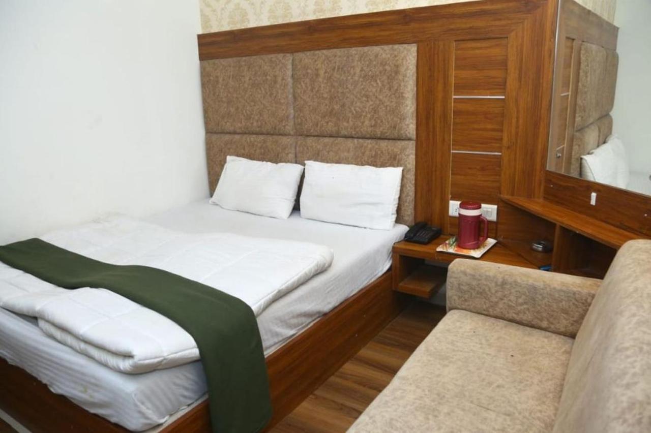 Khushi Palace Guest house 2*