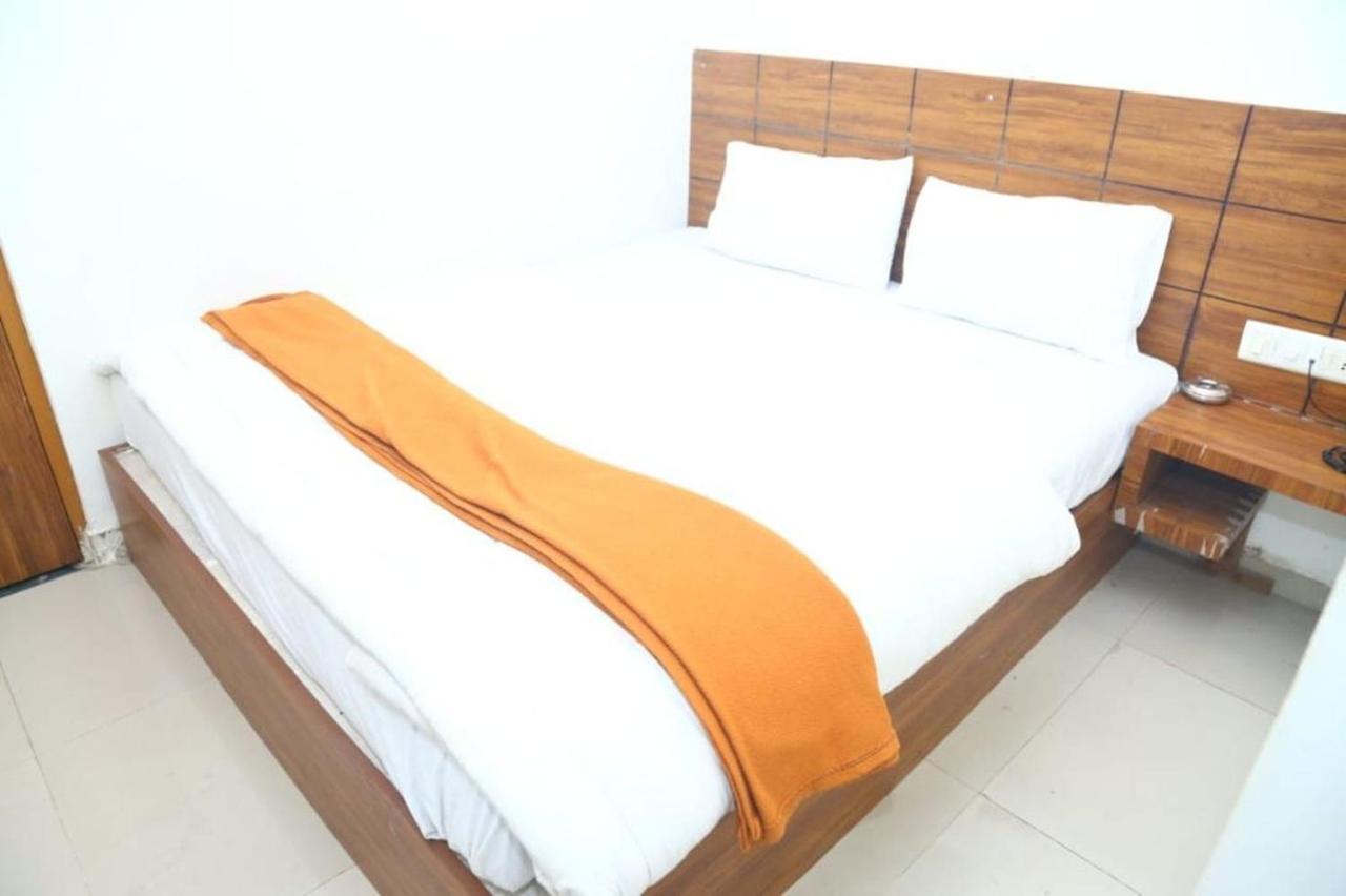 Khushi Palace Guest house