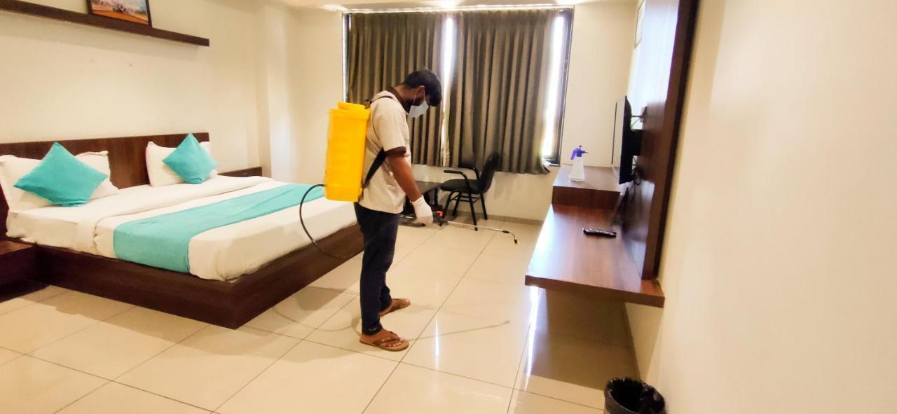 Hotel Sparsh - Chandkheda Ahmedabad