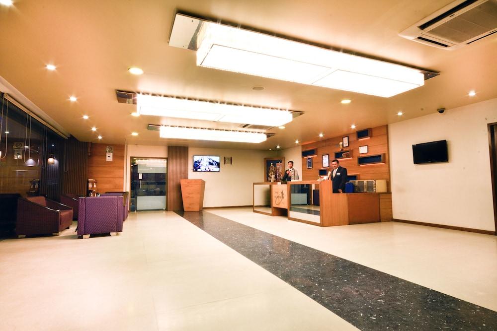 Platinum Hotel 3*