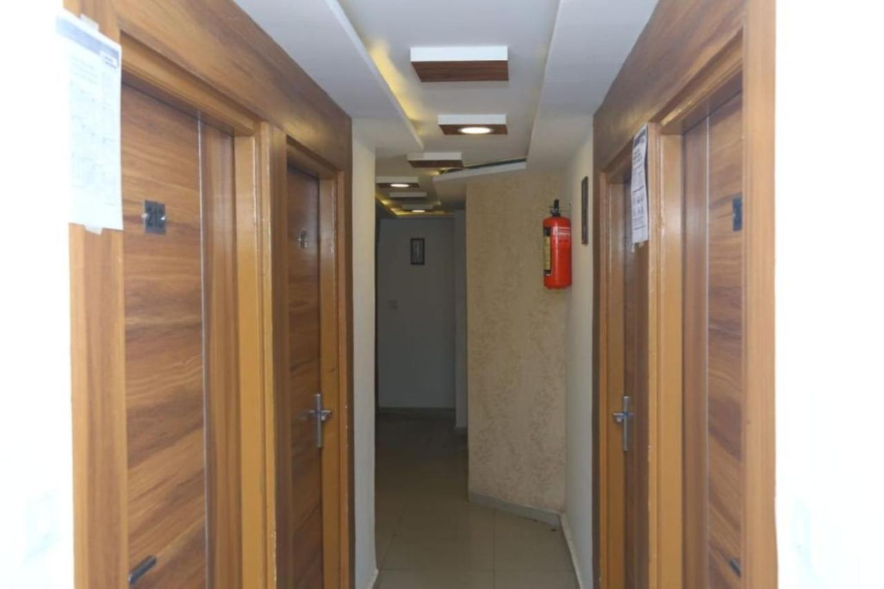Guest house Khushi Palace Ahmedabad