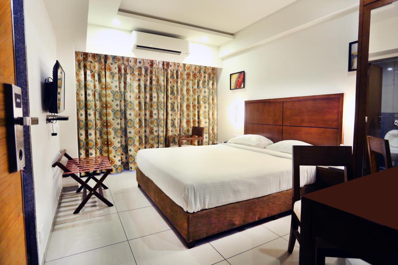 Hotel The Park Residency