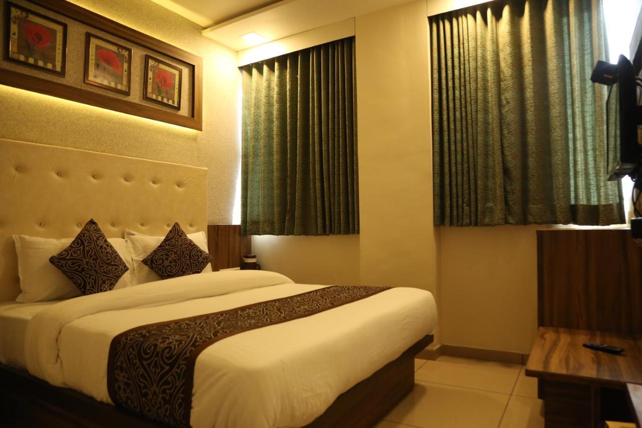 Rk Palace Guest house *