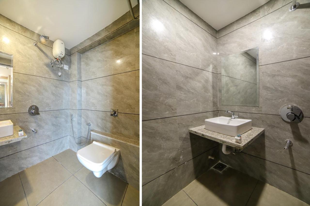Hotel Oyo 35659 Kingsway Ahmedabad