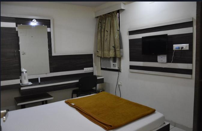 Midtown Hotel Ahmedabad