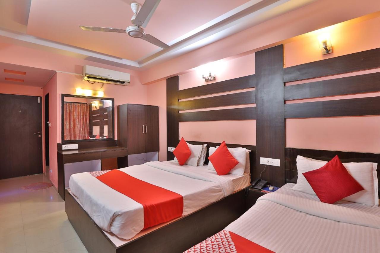 Oyo 949 Malhar Hotel 3*