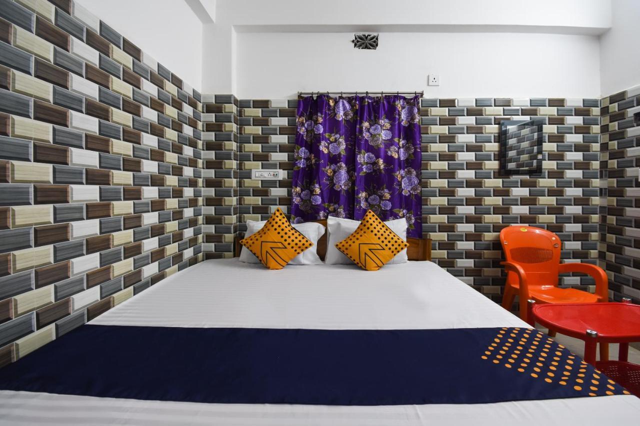Oyo 67789 Savera 3* Ahmedabad