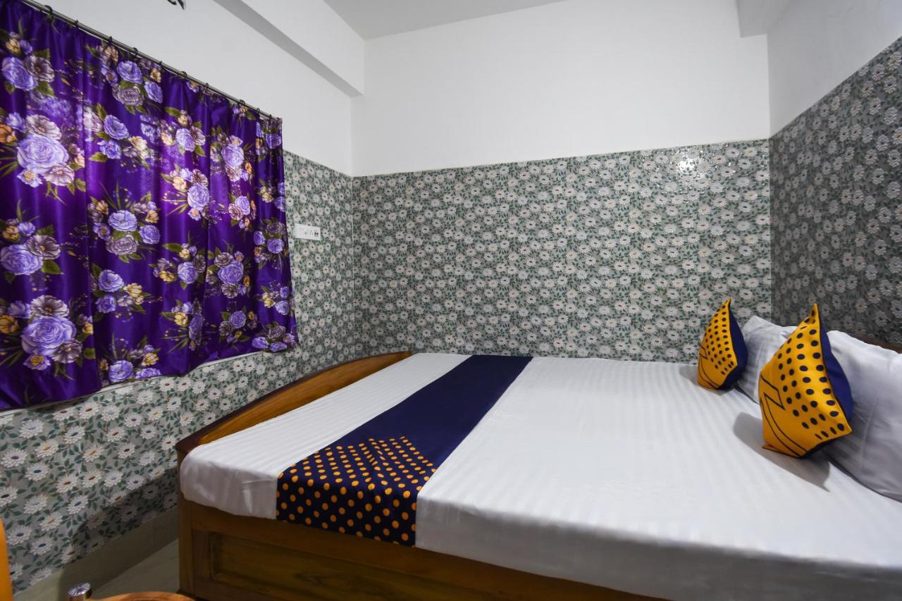 Oyo 67789 Savera 3* Ahmedabad