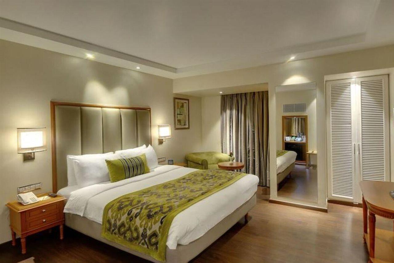 Lemon Tree Premier “the Atrium” 4* Ahmedabad