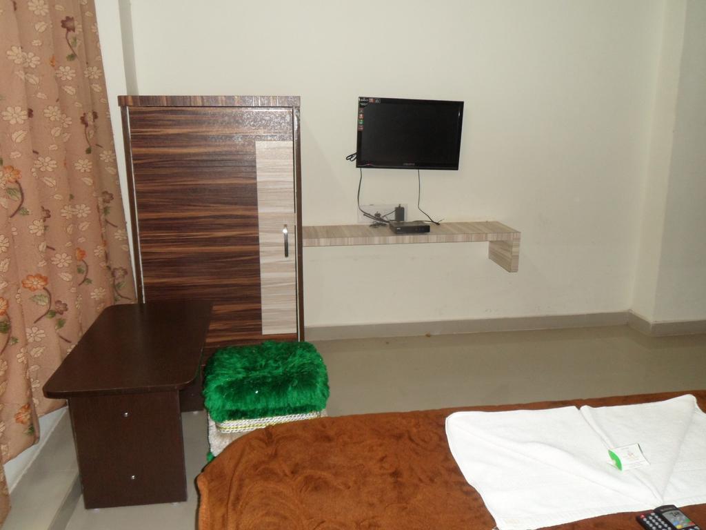 Hotel Om Palace *