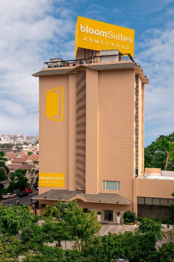 Hotel Bloomsuites L