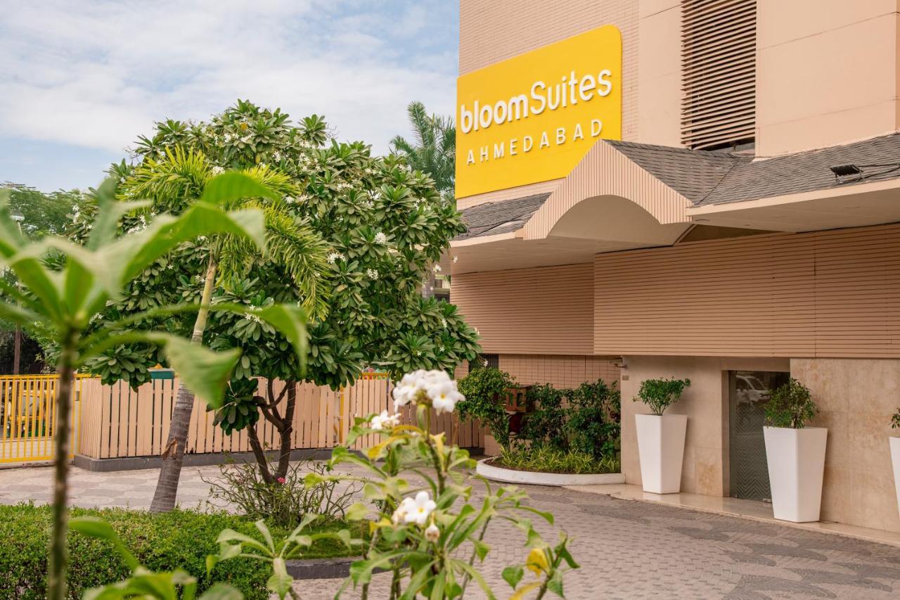Bloomsuites L 4* Ahmedabad