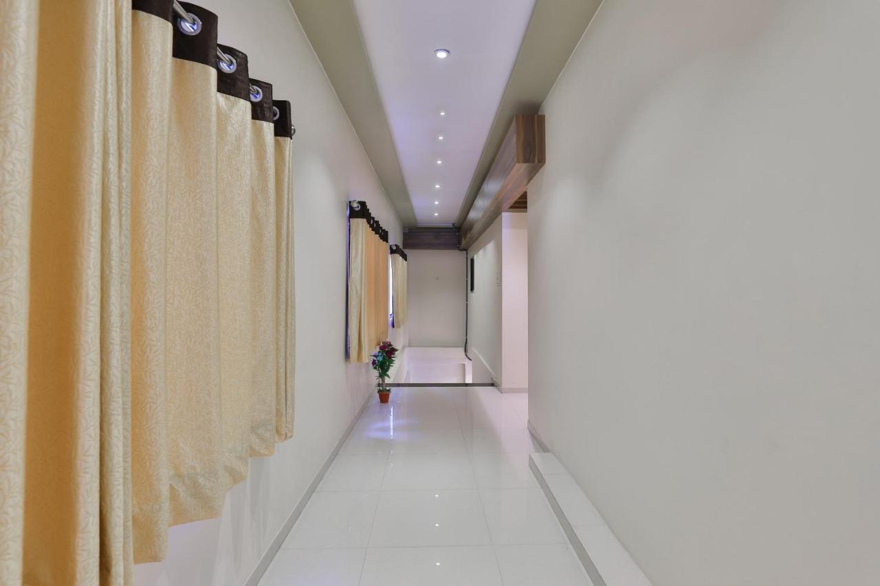 Oyo 16383 Raj Palace 3* Ahmedabad