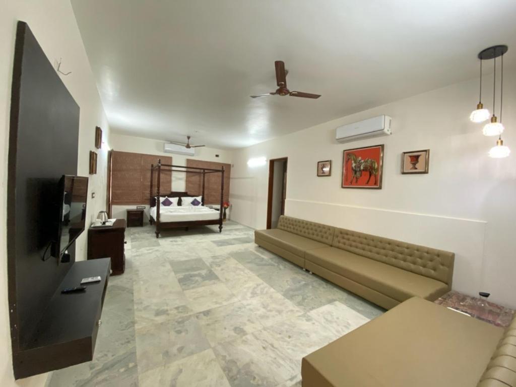 Casa Blanca - A Boutique * Ahmedabad