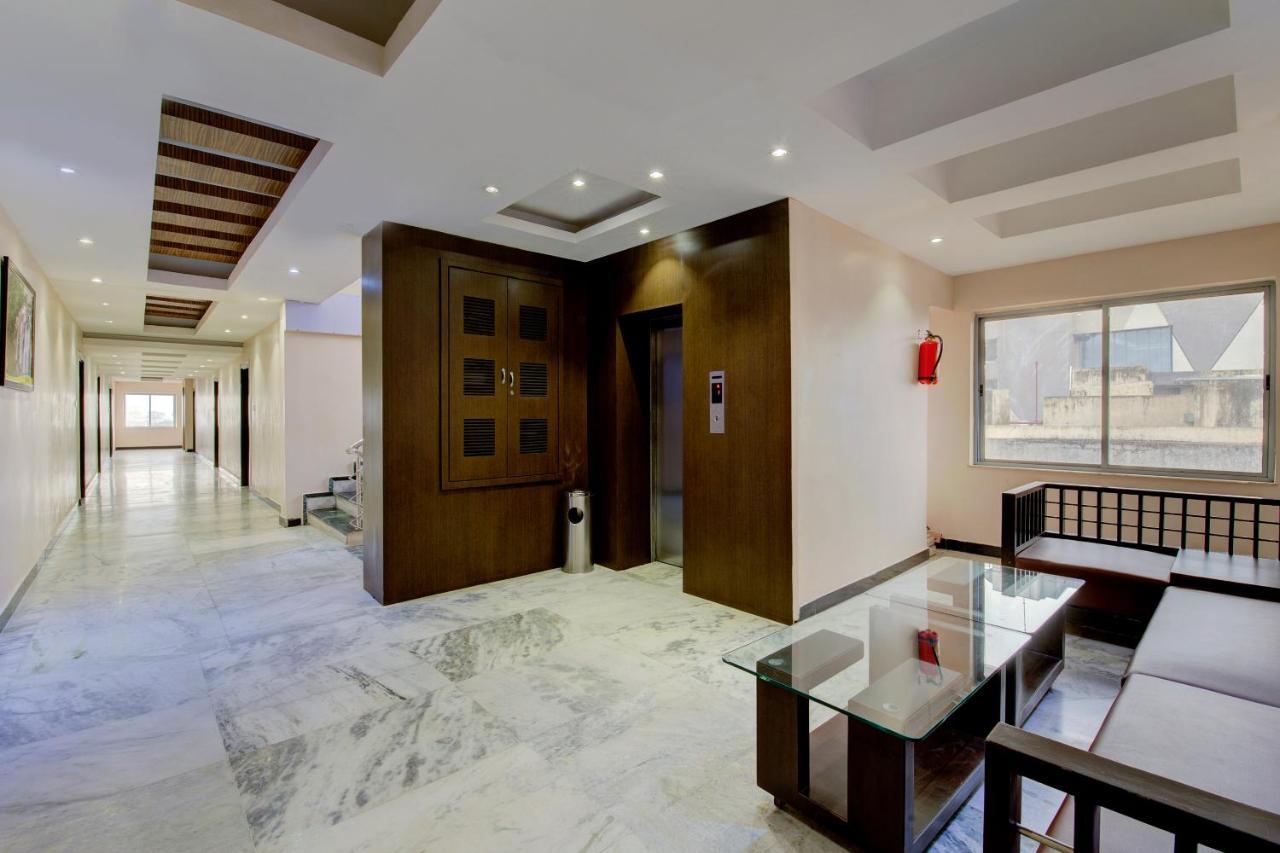 Hotel Oyo 1545 Shivani International Ahmedabad