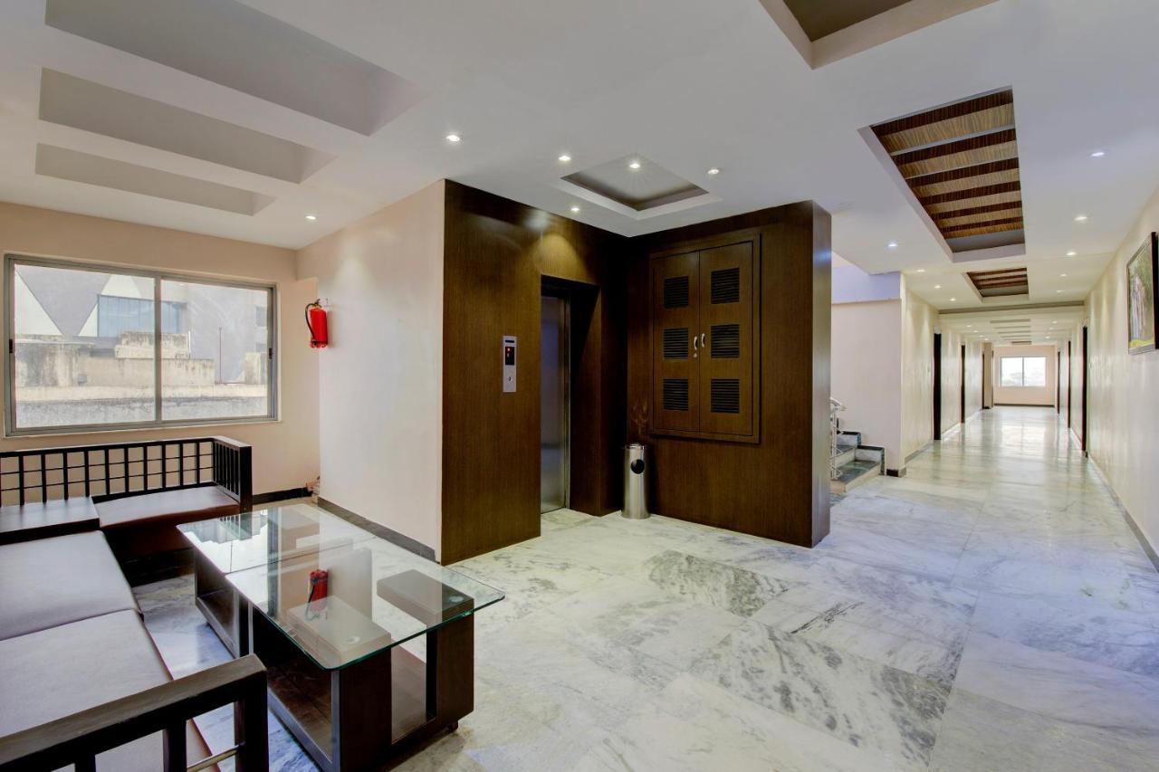Hotel Oyo 1545 Shivani International 3*