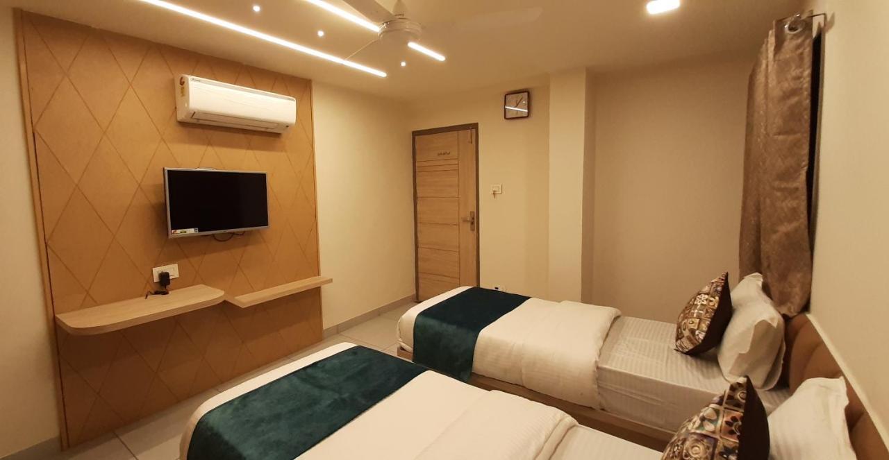 Hotel Kinara Ahmedabad