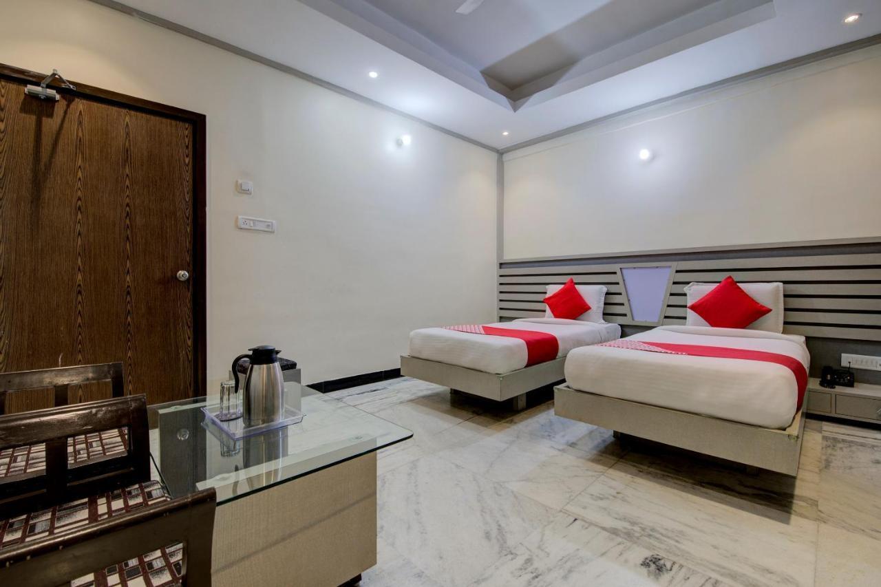 Hotel Oyo 1545 Shivani International 3*