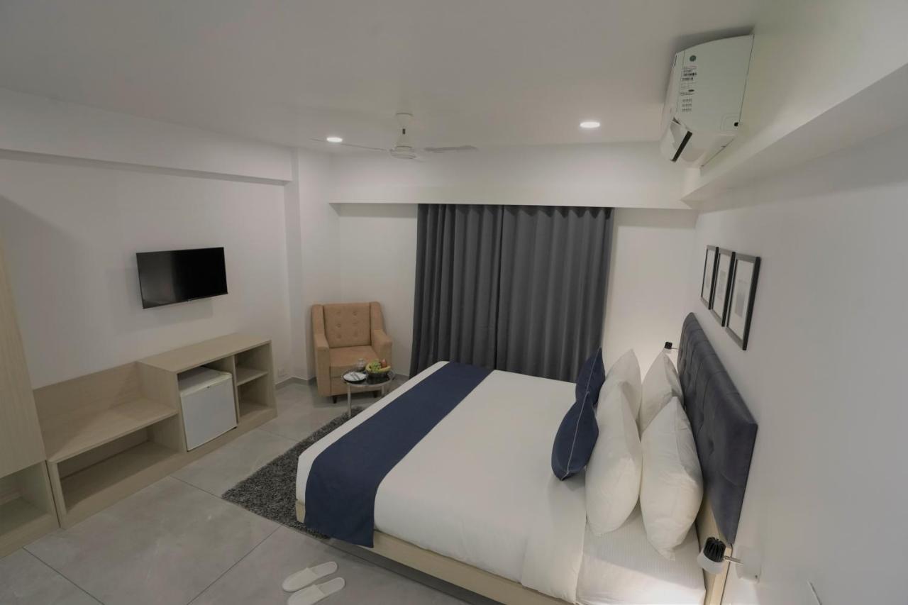 The Mantra One By Blues Hotels Hotel Ahmedabad