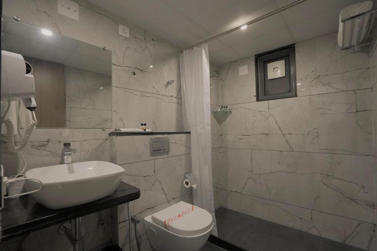 The Mantra One By Blues Hotels Hotel Ahmedabad