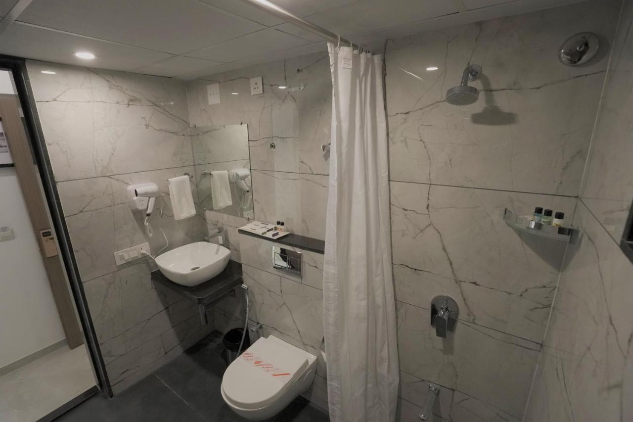 The Mantra One By Blues Hotels Hotel Ahmedabad