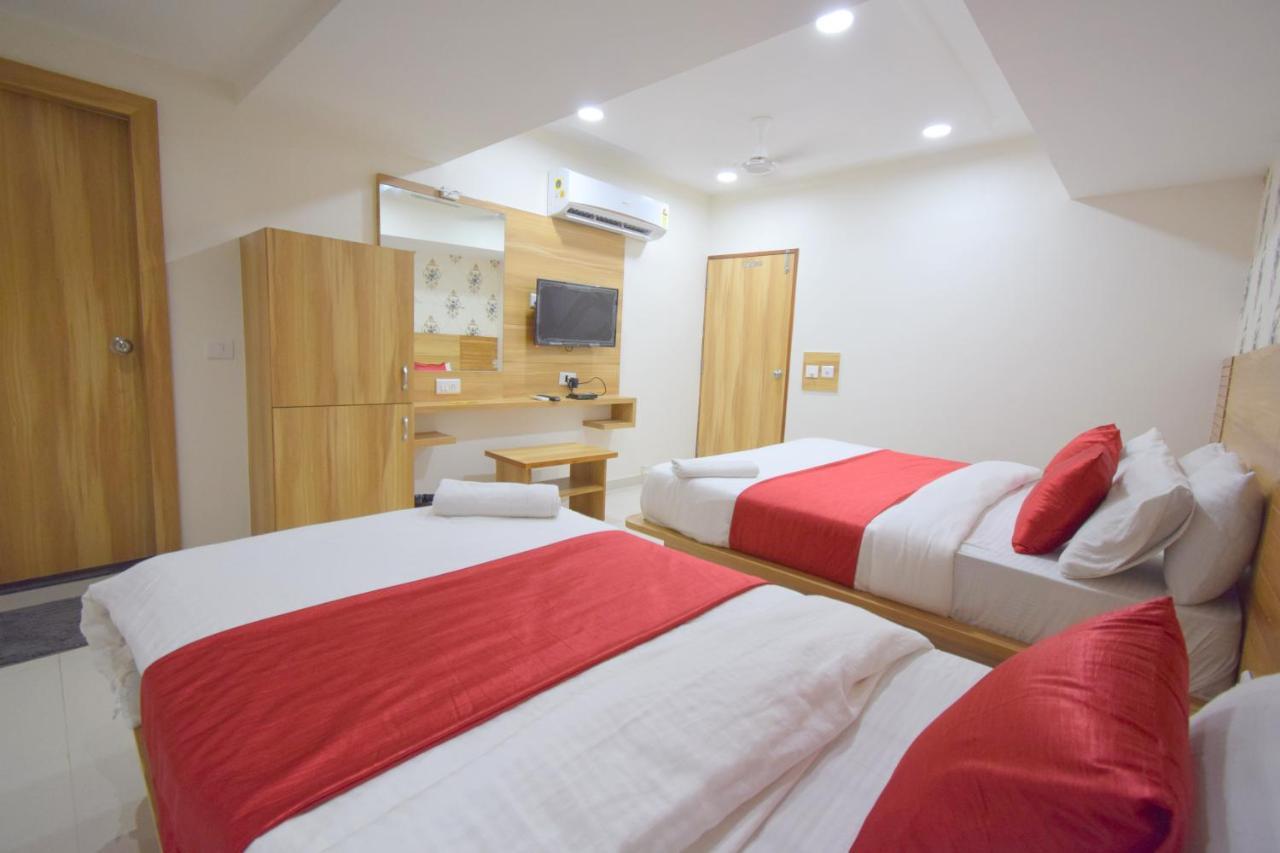 Royal Square By Sky Ahmedabad