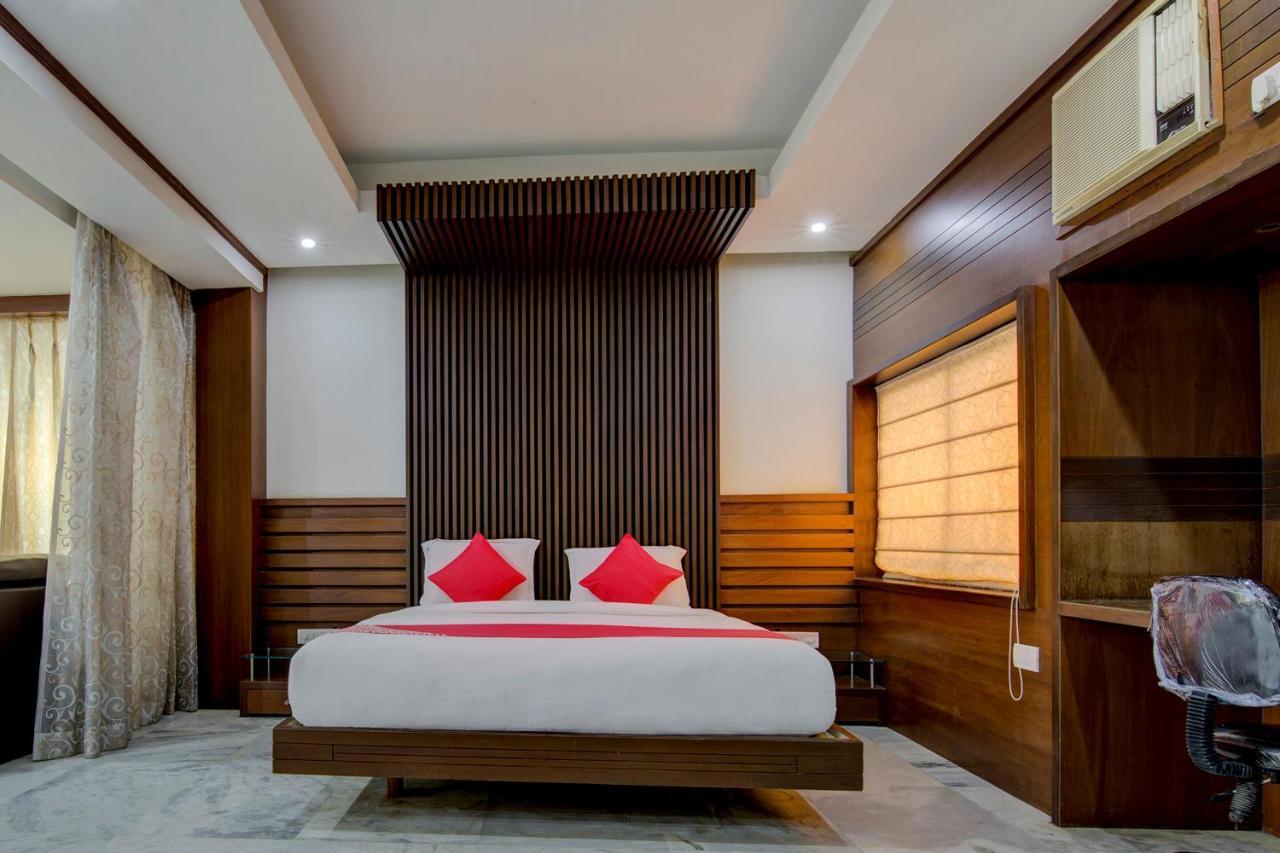 Oyo 1545 Shivani International Hotel