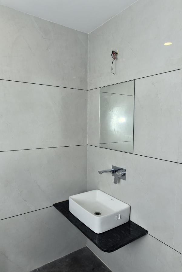 Royal Square By Sky Hotel 3*