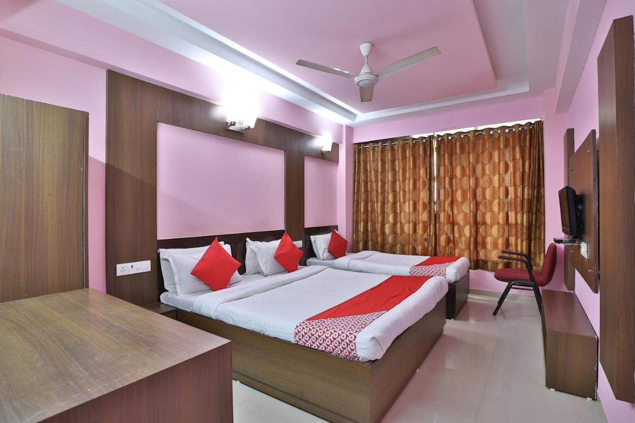 Hotel Oyo 949 Malhar 3*
