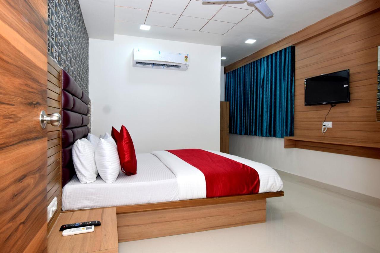 Hotel Millennium Ahmedabad