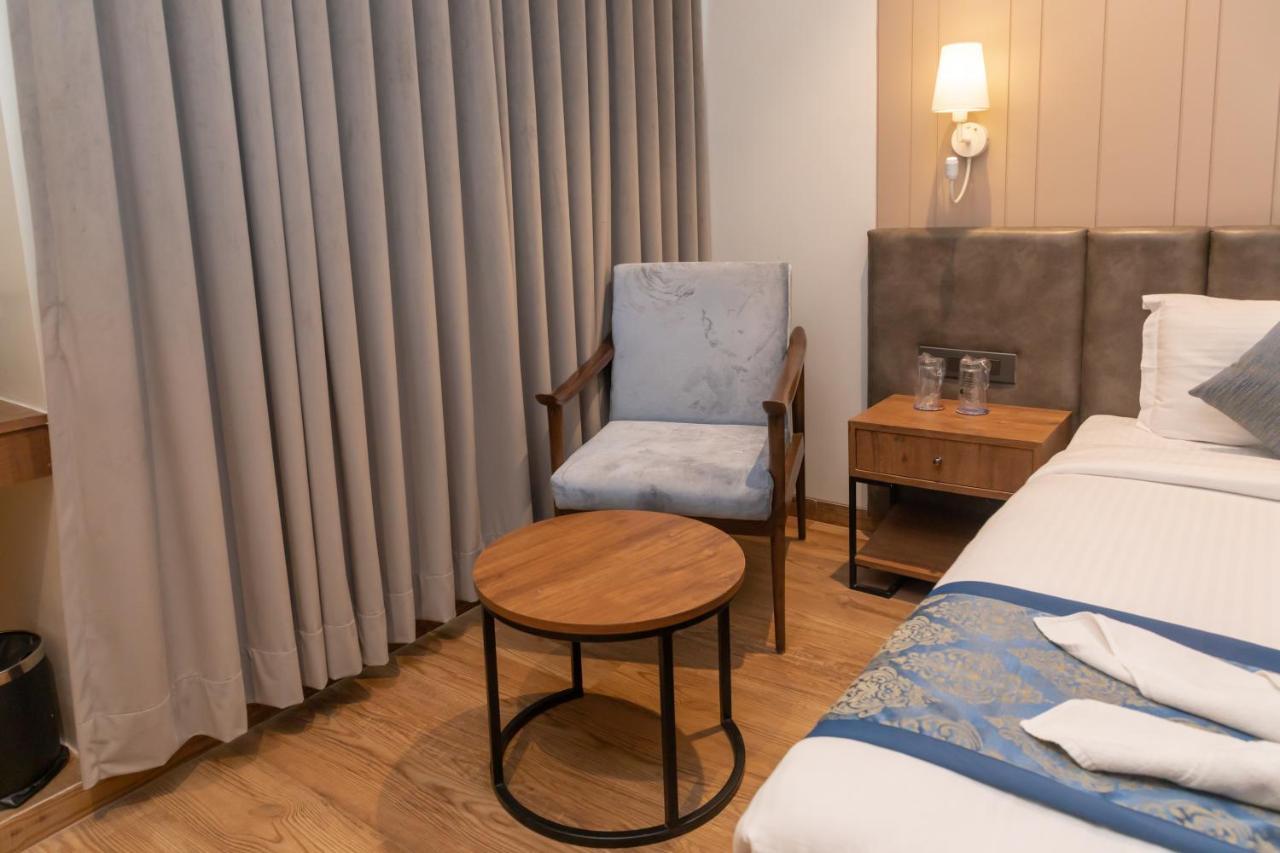 Pinnacle Grand Hotel Ahmedabad