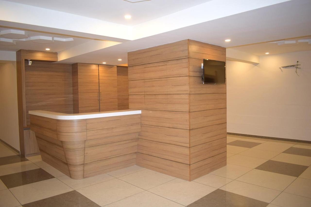 Hotel Royal Square By Sky Ahmedabad