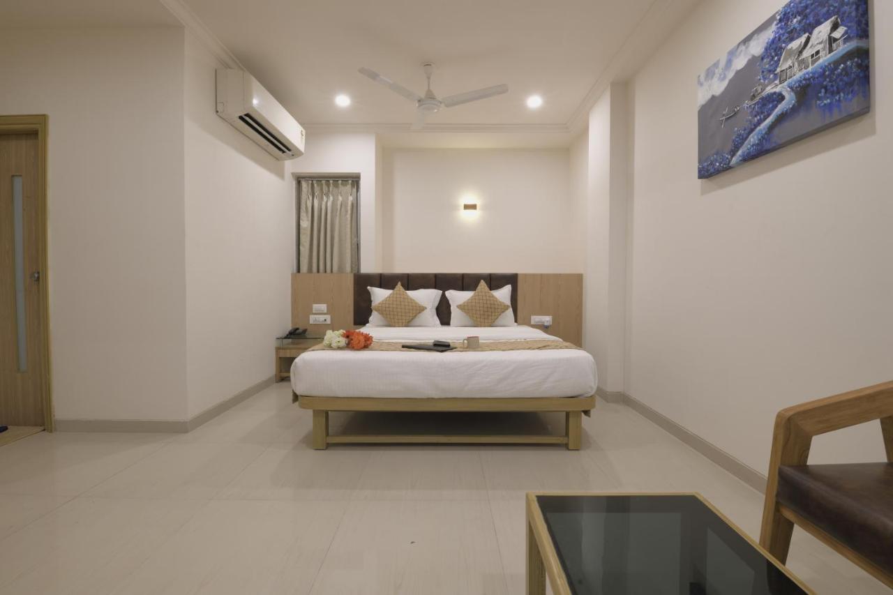 Bhagyoday Hotel