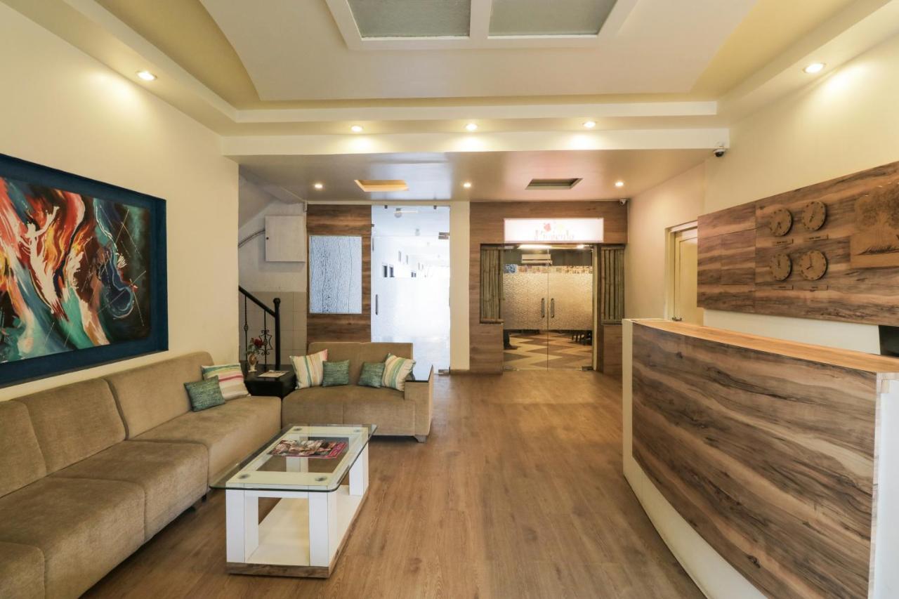 Hotel Arristo And Club Ahmedabad