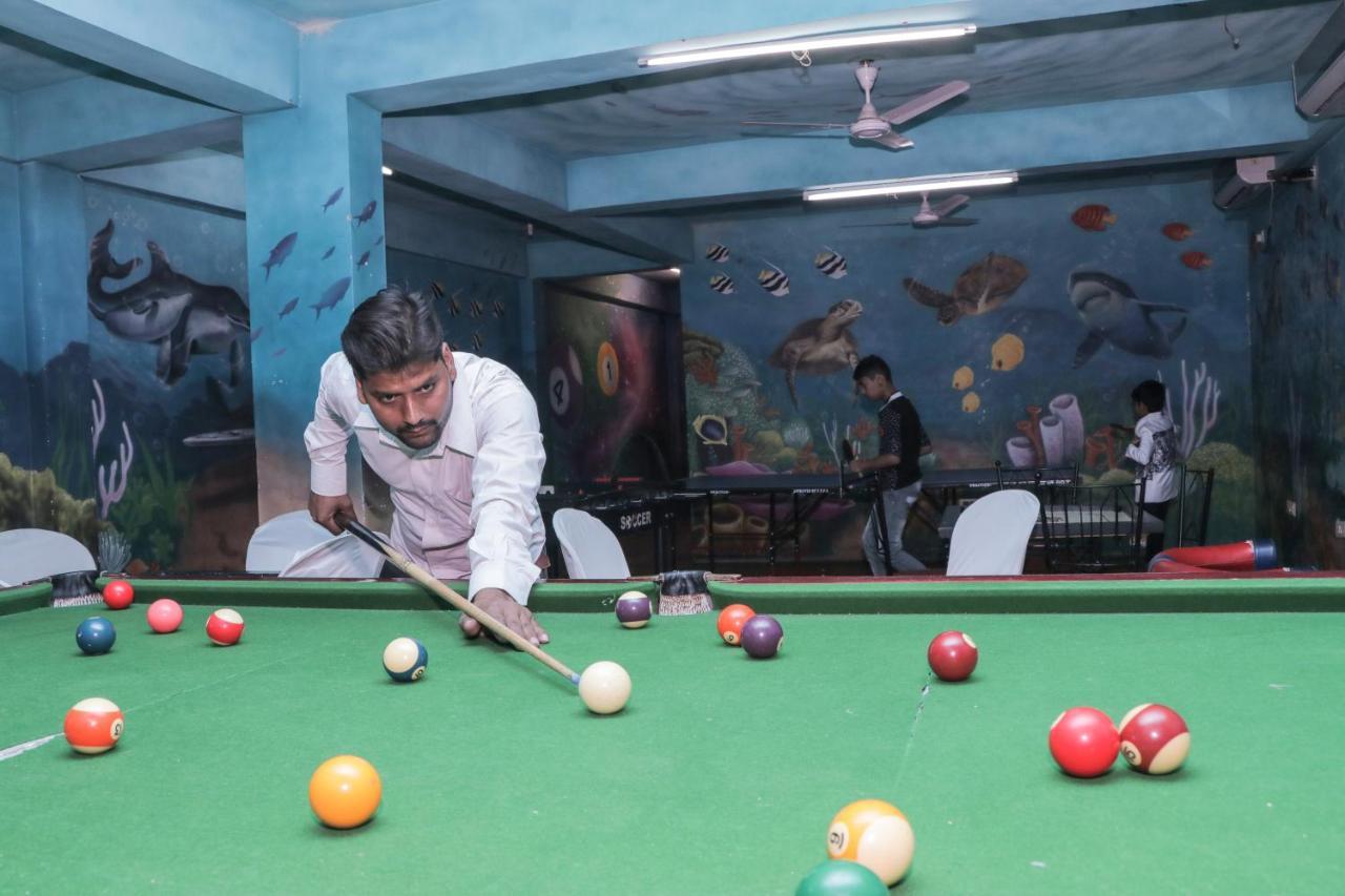 Arristo And Club Ahmedabad
