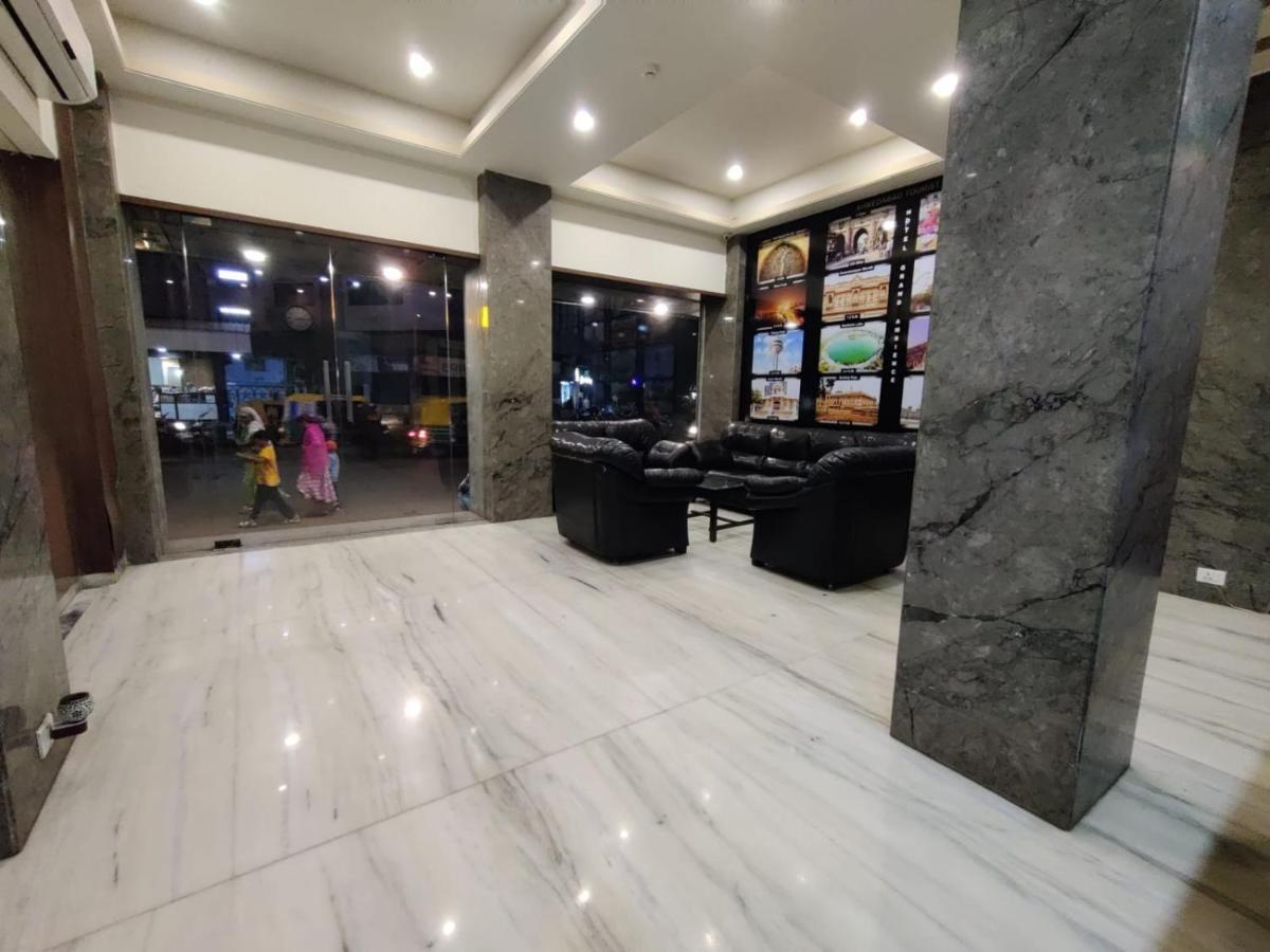 Hotel Grand Ambience