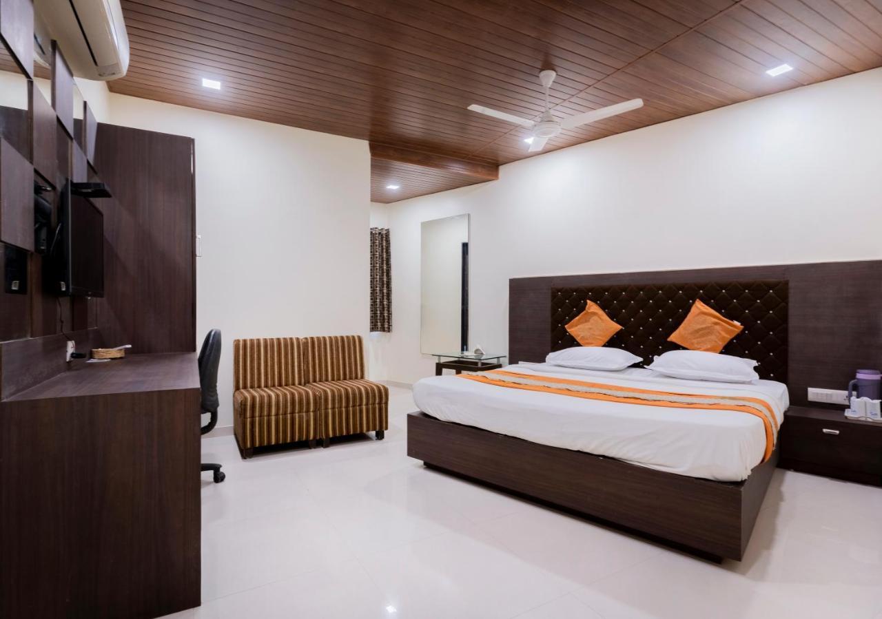 Hotel Ashish
