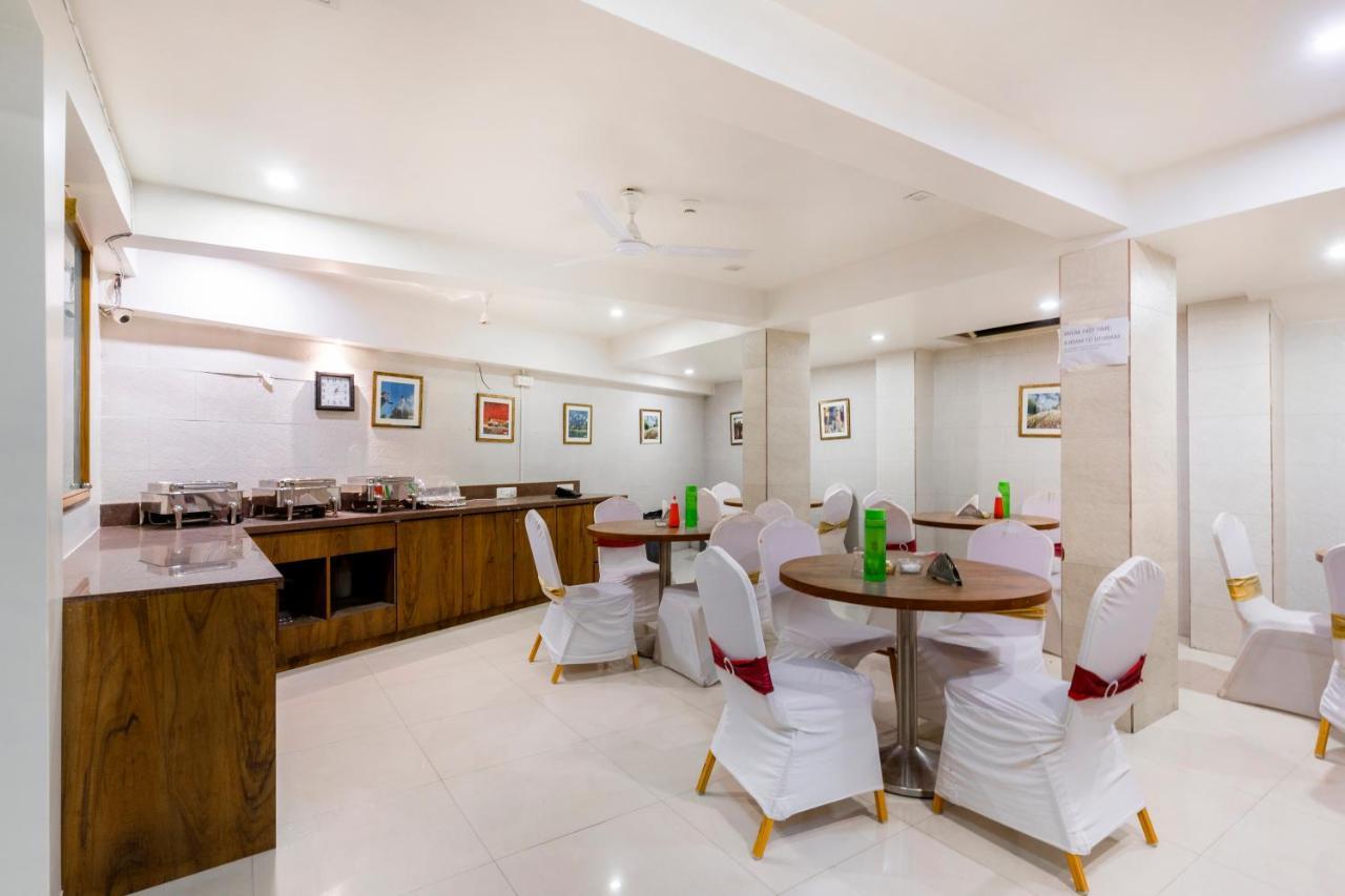 Ashish Hotel Ahmedabad