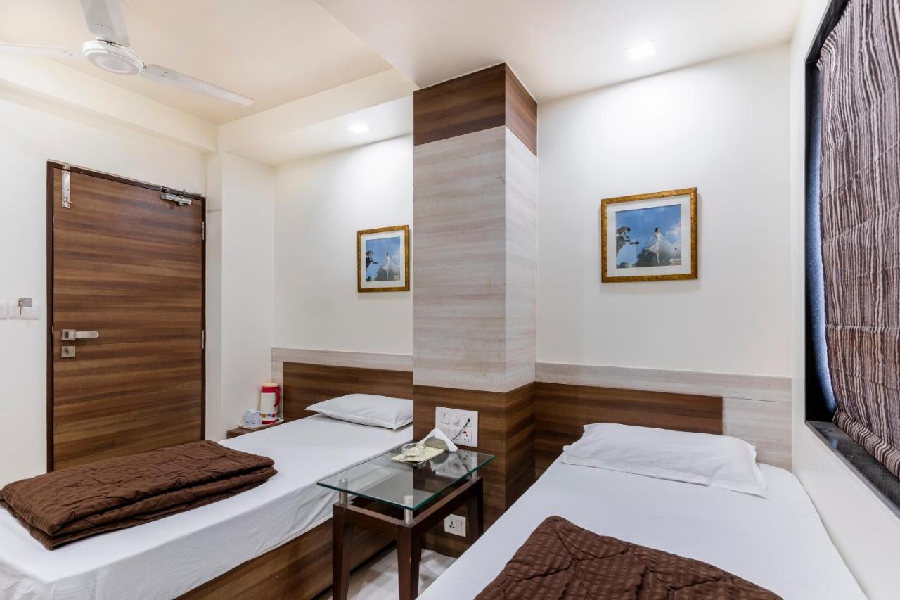 Hotel Ashish Ahmedabad